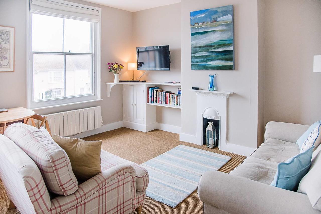Serendipity, Aldeburgh - An Apartment On The High Street! Εξωτερικό φωτογραφία